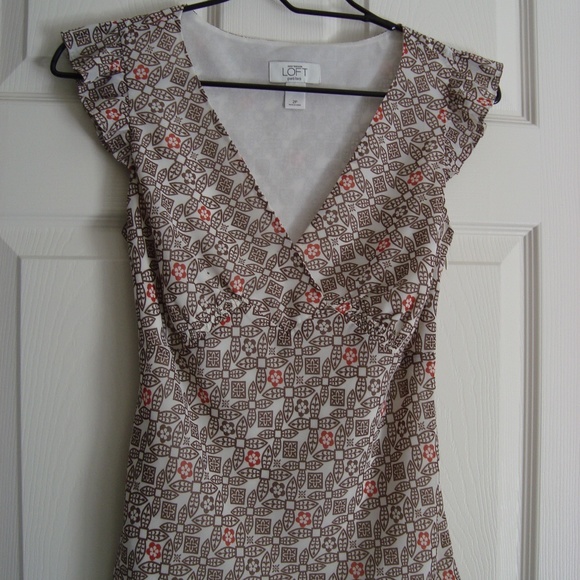 Ann Taylor Loft lined, sleeveless top, size 2P - Picture 1 of 6